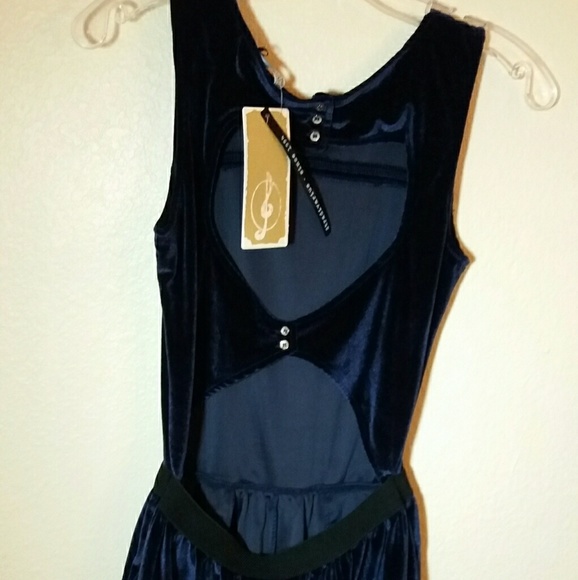 FINAL ClearOut! Stradivarius Velvet Romper NEW - Picture 2 of 3